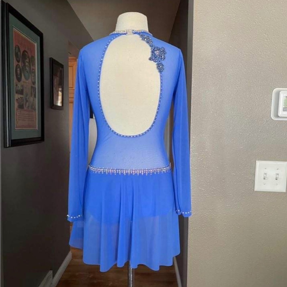 Dazzling So Purdy Costumes lyrical creation.